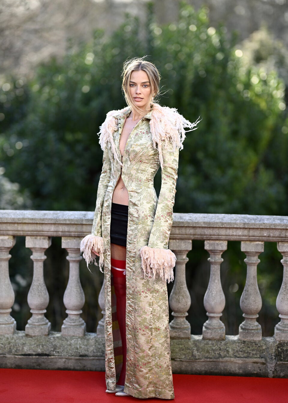 Margot Robbie greift mit diesem wilden Vintage-Look ordentlich daneben