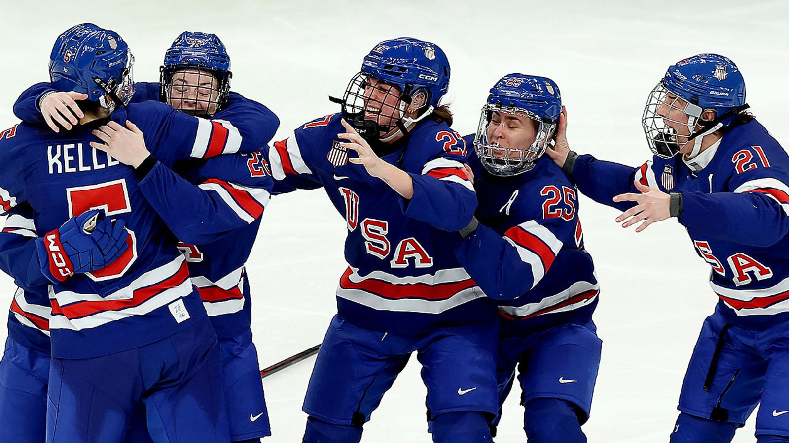 Drama pur auf dem Eis! USA drehen Eishockey-Finale gegen Kanada Kép