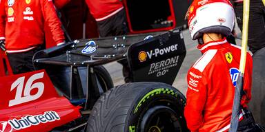 Wunderfl&uuml;gel! Ferrari sagt Mercedes Kampf an