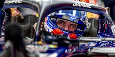 Traum-Deb&uuml;t! Verstappen siegt erstmals im Mercedes