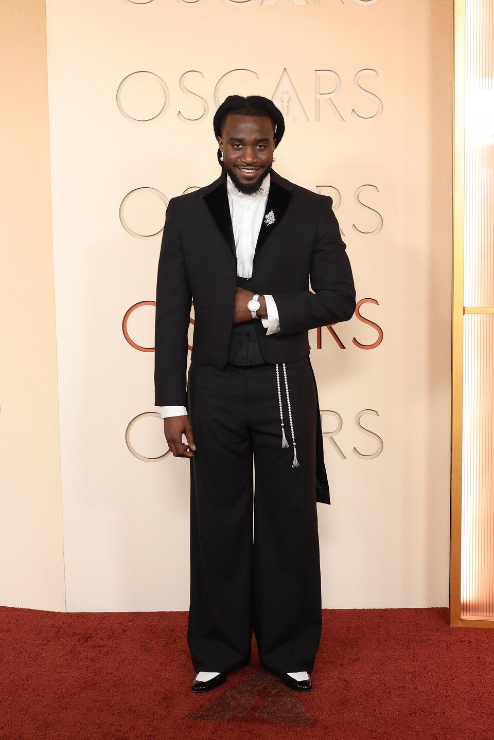 Endlich mehr als schwarzer Anzug! Die Best-Dressed Männer bei den Oscars 2026