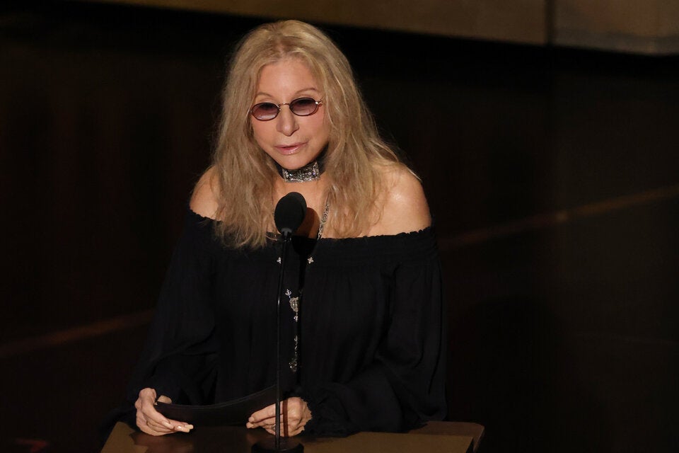 Barbara Streisand hielt eine emotionale Rede zu Ehren des verstorbenen Frauenschwarms Robert Redford. 