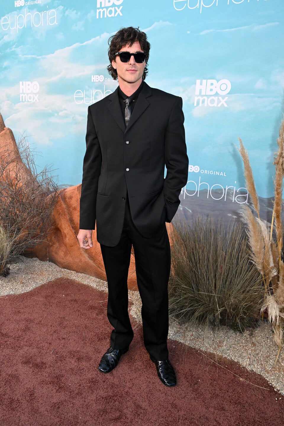 Zu heiß! Zendaya, Sweeney & Co. lassen bei der „Euphoria“-Premiere tief blicken