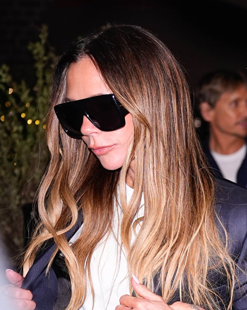 Viel heller! Victoria Beckham überrascht mit ganz neuer Haarfarbe