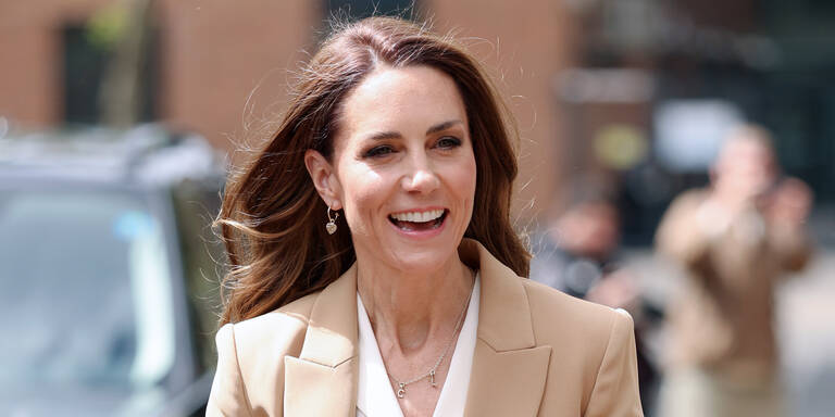 Prinzessin Kate trägt den SCHÖNSTEN Business-Look für warme Tage