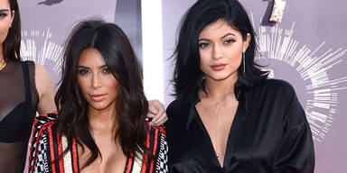 Kim Kardashian, Kylie Jenner