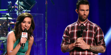 Adam Levine, Christina Grimmie