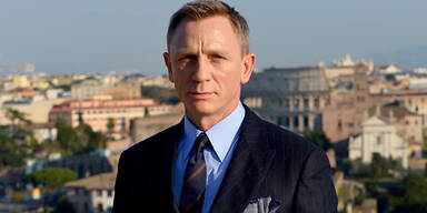 Daniel Craig