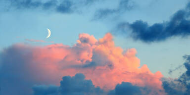 Neumond am 27. Mai 2025: F&uuml;r 3 Sternzeichen erf&uuml;llt sich ein Herzenswunsch