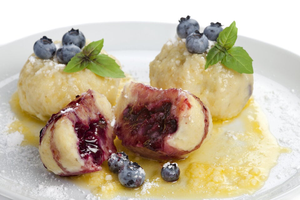 Rund, flaumig, süß: Fruchtige Knödelvariationen