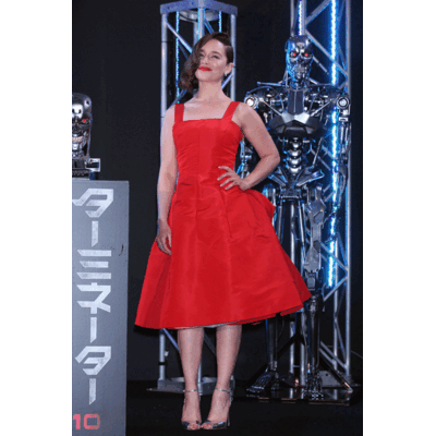 Emilia Clarke -Sexiest Woman Alive 