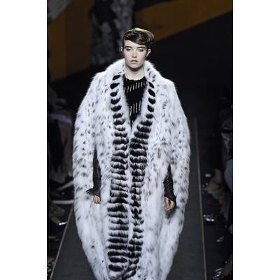 Fendi Haute Couture Fall/Winter 2015/2016