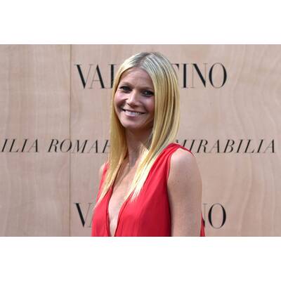 Gwyneth Paltrow in Valentino 