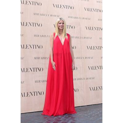 Gwyneth Paltrow in Valentino 