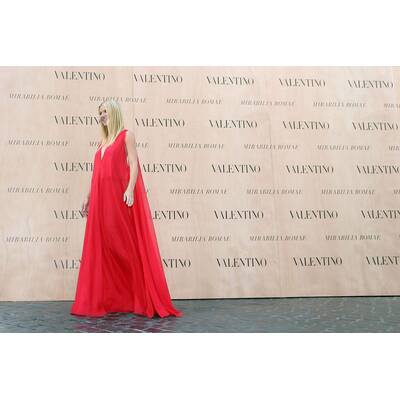 Gwyneth Paltrow in Valentino 