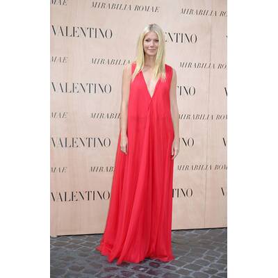 Gwyneth Paltrow in Valentino 