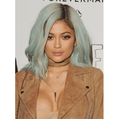 Choker-Halsbänder: Schön oder Schiach? 