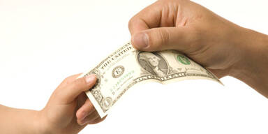 Mutter velangt Miete von ihrer Tochter