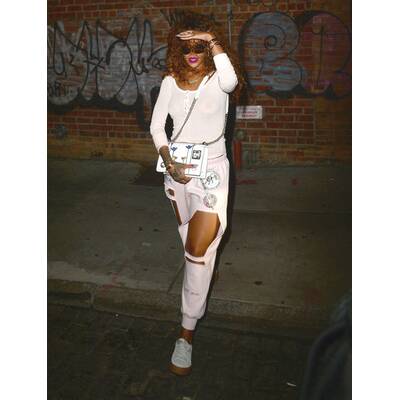 Rihanna zeigt sich freizügig