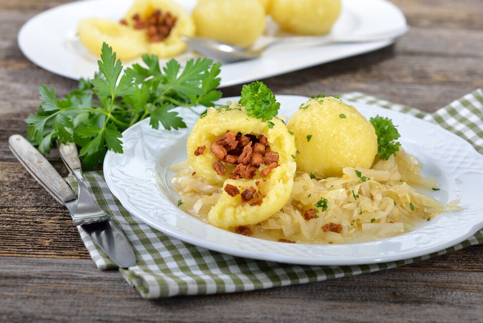 Knödel-Rezepte: Das Traditionsgericht herzhaft serviert