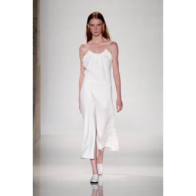 NYFW Victoria Beckham Spring 2016 