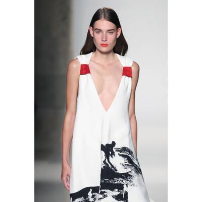 NYFW Victoria Beckham Spring 2016 