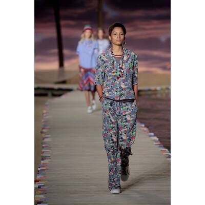 NYFW Tommy Hilfiger Women's Spring 2016