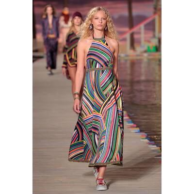 NYFW Tommy Hilfiger Women's Spring 2016