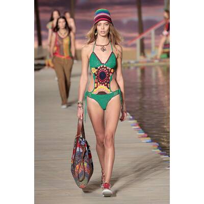 NYFW Tommy Hilfiger Women's Spring 2016