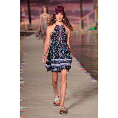NYFW Tommy Hilfiger Women's Spring 2016