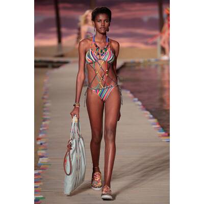 NYFW Tommy Hilfiger Women's Spring 2016
