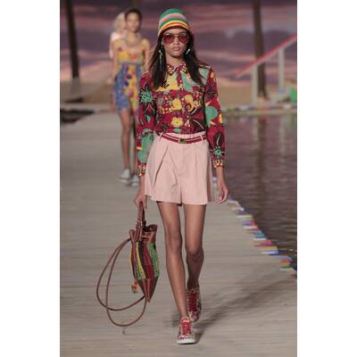 NYFW Tommy Hilfiger Women's Spring 2016