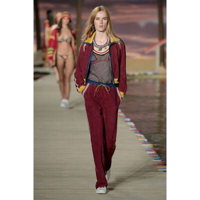 NYFW Tommy Hilfiger Women's Spring 2016