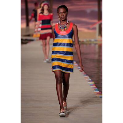 NYFW Tommy Hilfiger Women's Spring 2016