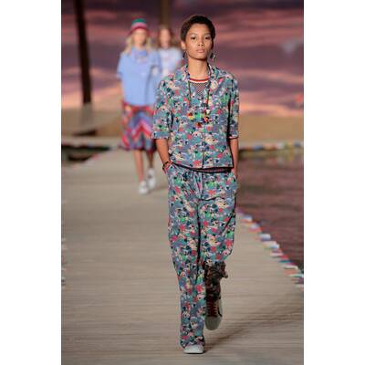NYFW Tommy Hilfiger Women's Spring 2016