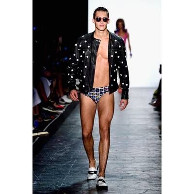 NYFW Jeremy Scott Spring 2016