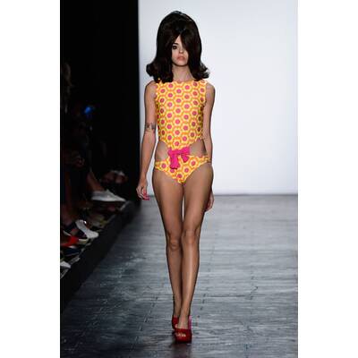 NYFW Jeremy Scott Spring 2016