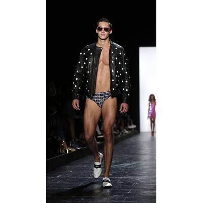 NYFW Jeremy Scott Spring 2016