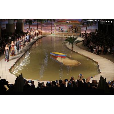 NYFW Tommy Hilfiger Women's Spring 2016