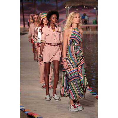 NYFW Tommy Hilfiger Women's Spring 2016