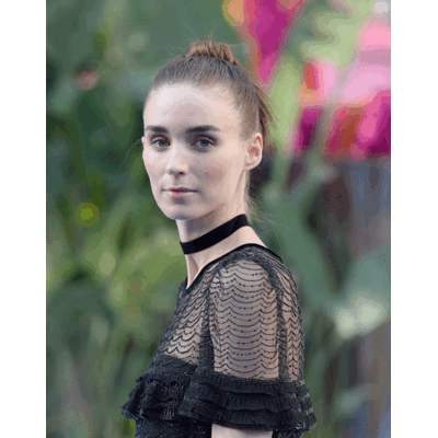 Choker-Halsbänder: Schön oder Schiach? 