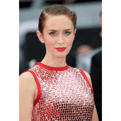 Emily Blunt in glitzerndem Rosé