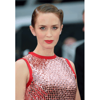 Emily Blunt in glitzerndem Rosé