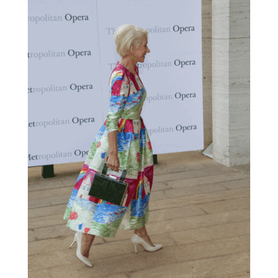Helen Mirren - So stylisch recyclet sie ihr Kleid!