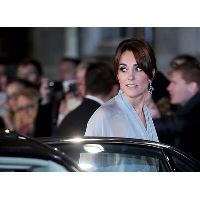 Royals bei der Bond-Premiere