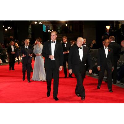 Royals bei der Bond-Premiere