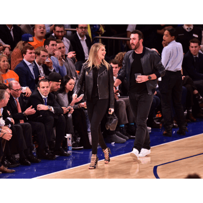 Kate Upton - Sexy in Schwarz 