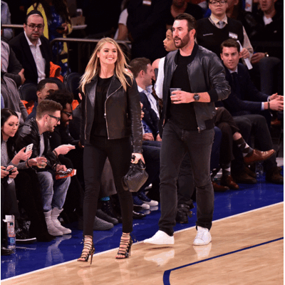 Kate Upton - Sexy in Schwarz 