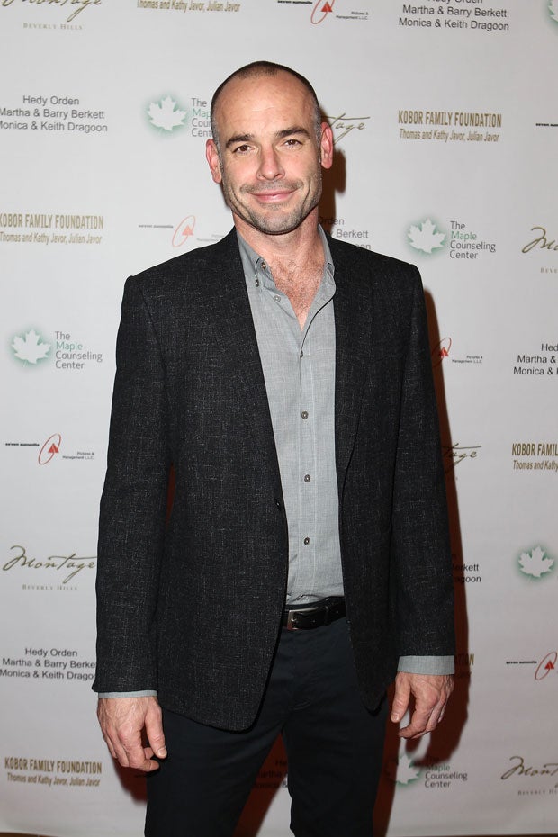 Kaley Cuoco, Paul Blackthorne