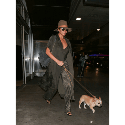 So stylisch sind Chrissy Teigens Schwangerschaftslooks!